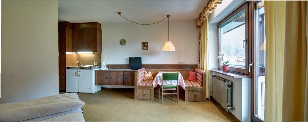 Residence Wiesenhof Campo Tures Room photo